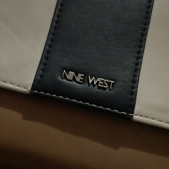 Nine west cross bag - Picture 3 of 4